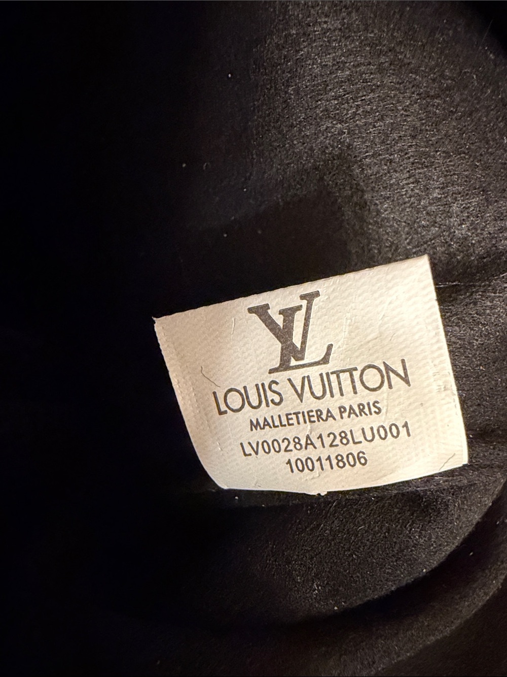 Authentic Louis Vuitton Black Monogram Empreinte Leather Shoulder Bag - Picture 10 of 11